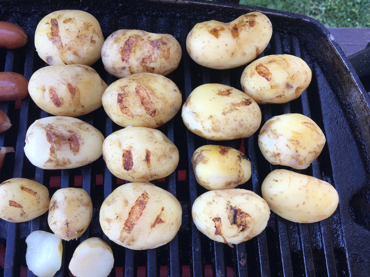 Grilled potatoes 