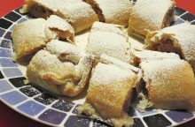 Apple strudel