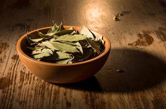Bay leaves